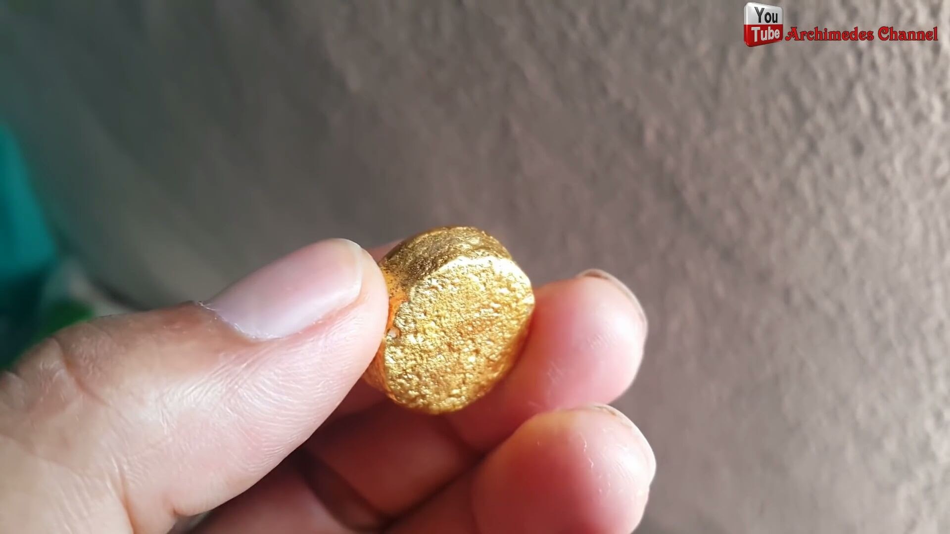 کاربرفرزاد آزادپور